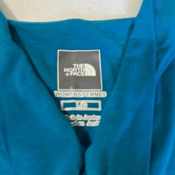 The Northface blue tank size large - Picture 2 of 5